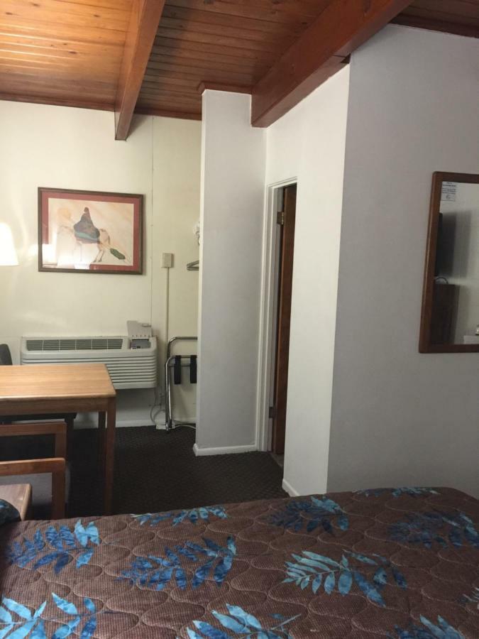 Lazy U Motel Рапид-Сити Экстерьер фото
