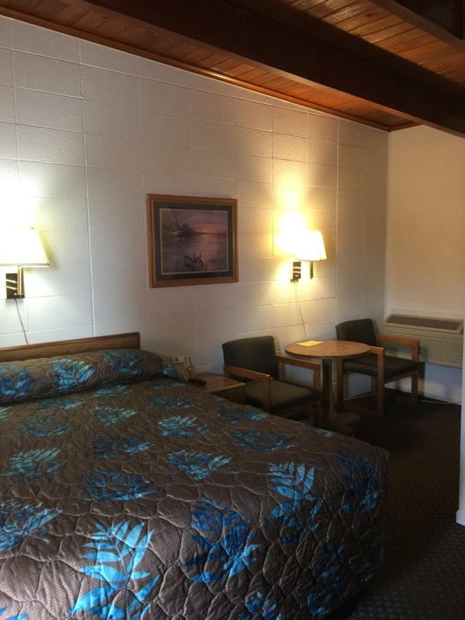 Lazy U Motel Рапид-Сити Экстерьер фото